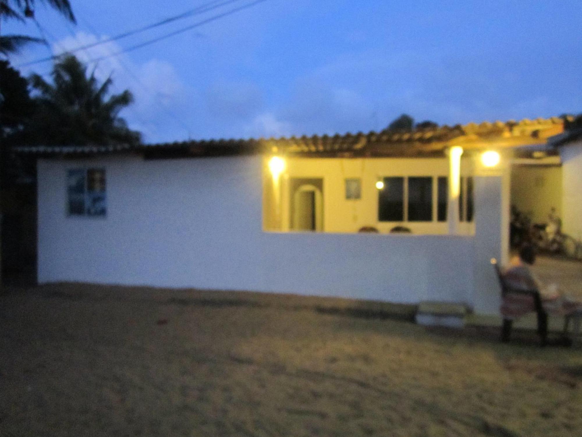 Anicia Beach House Negombo Exterior foto