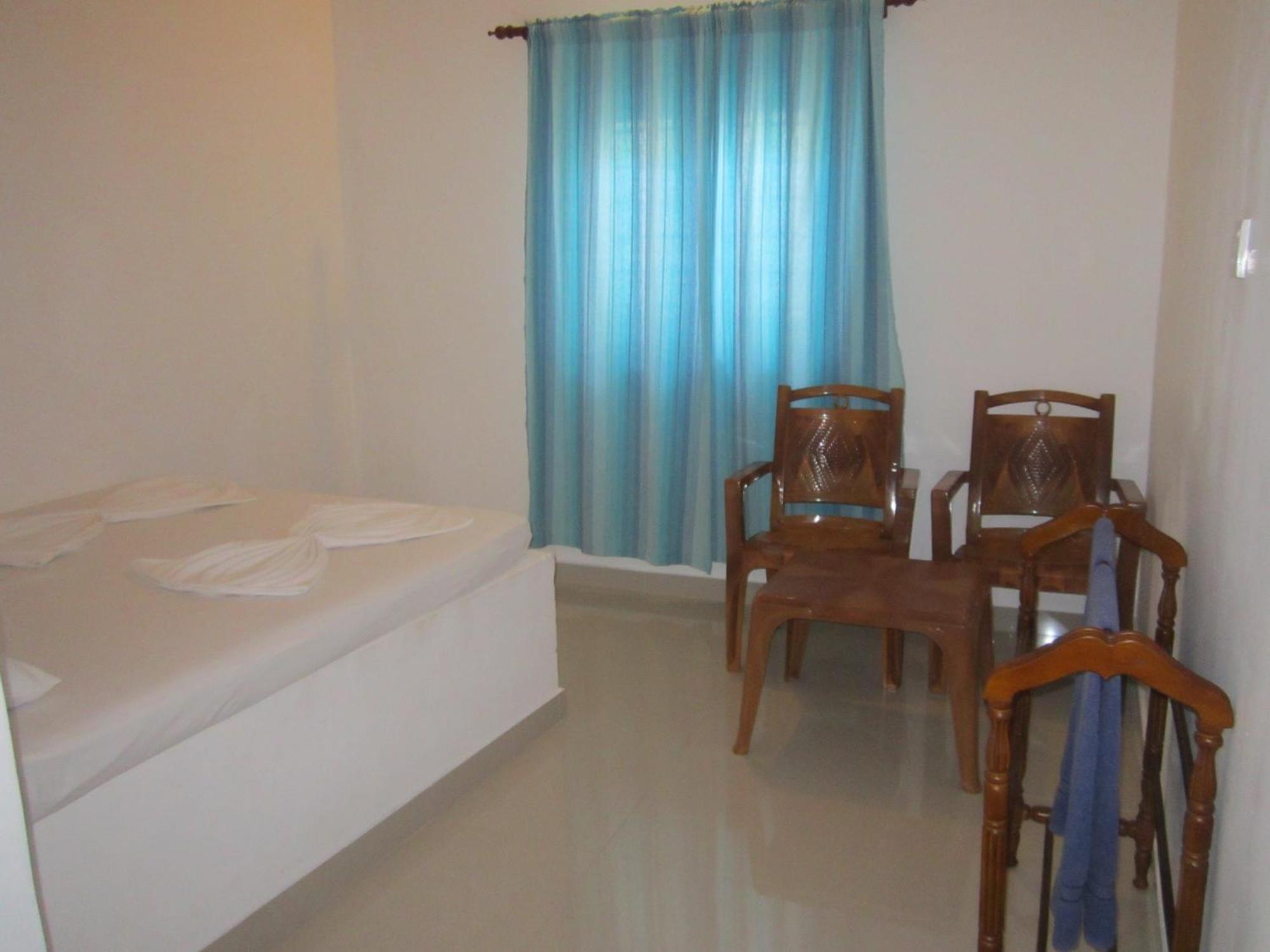 Anicia Beach House Negombo Exterior foto