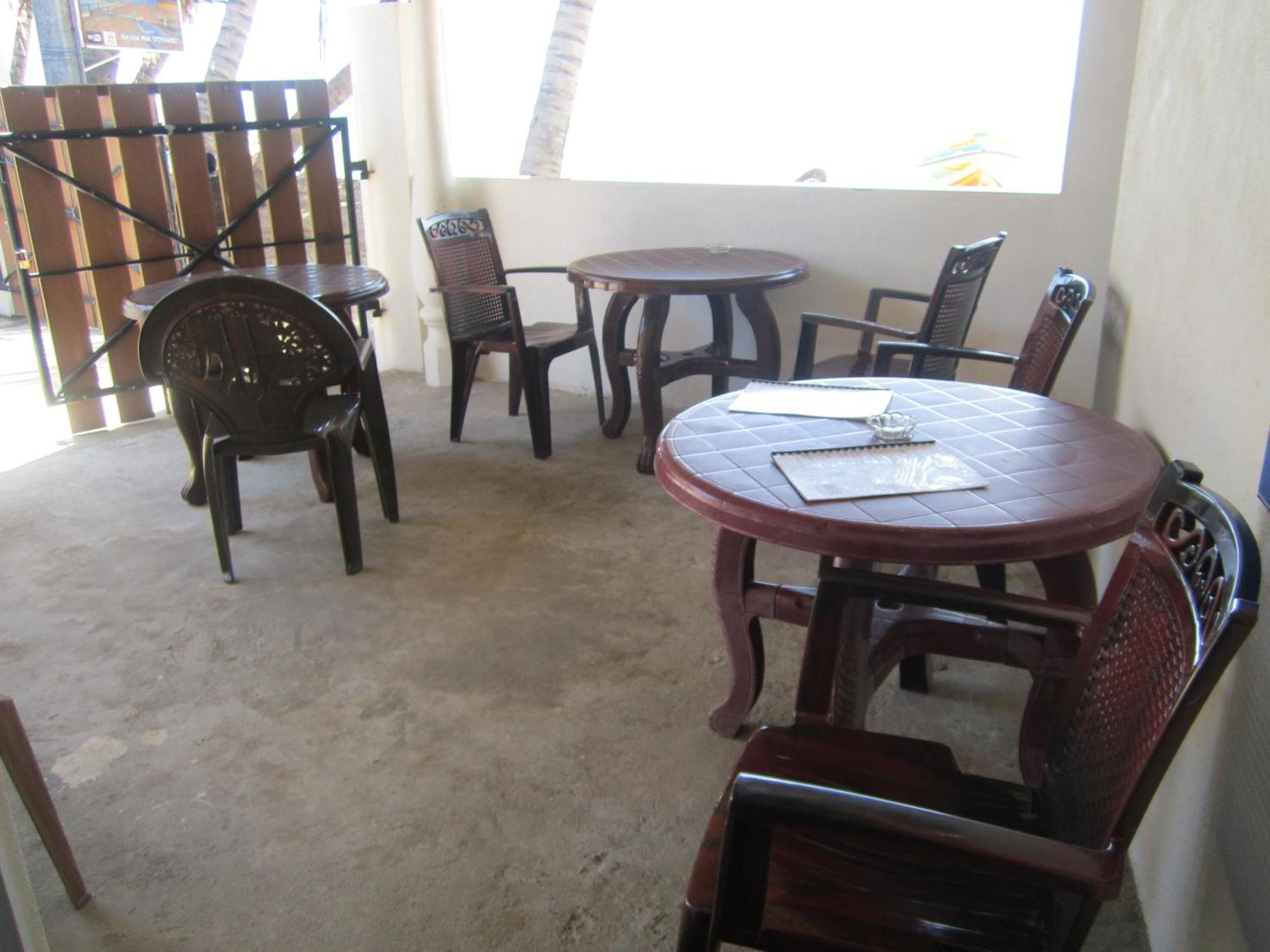 Anicia Beach House Negombo Exterior foto
