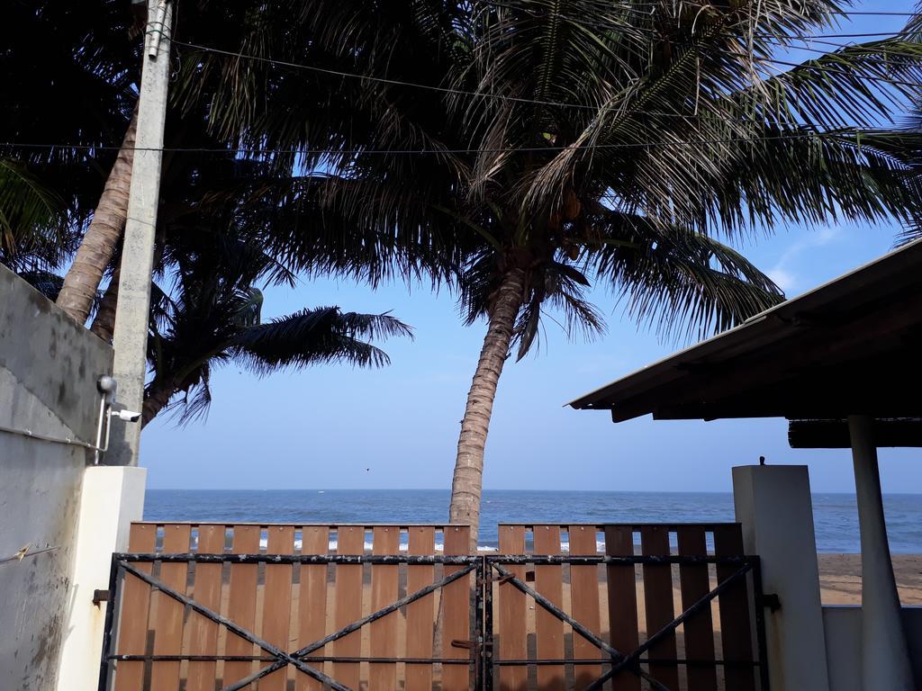Anicia Beach House Negombo Exterior foto