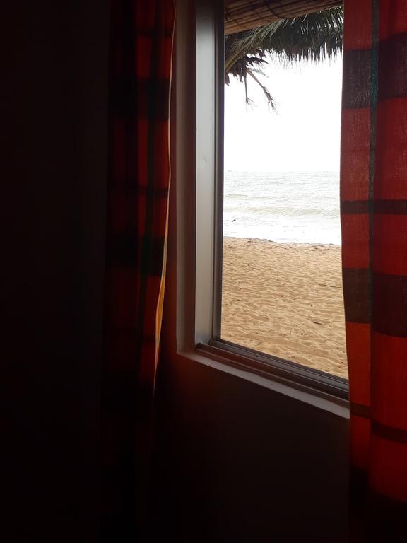 Anicia Beach House Negombo Exterior foto
