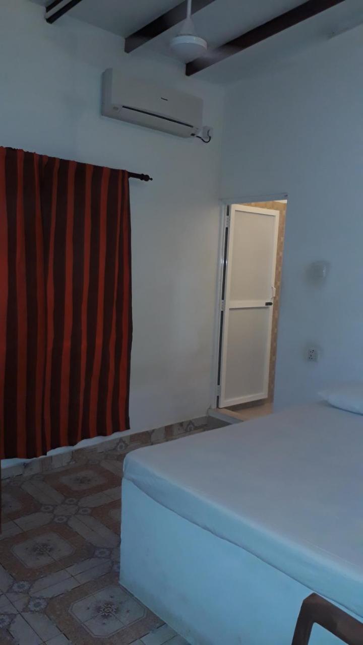 Anicia Beach House Negombo Exterior foto