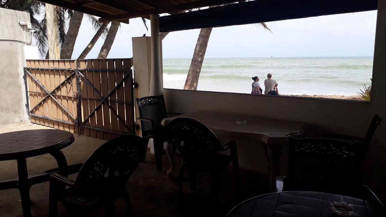 Anicia Beach House Negombo Exterior foto
